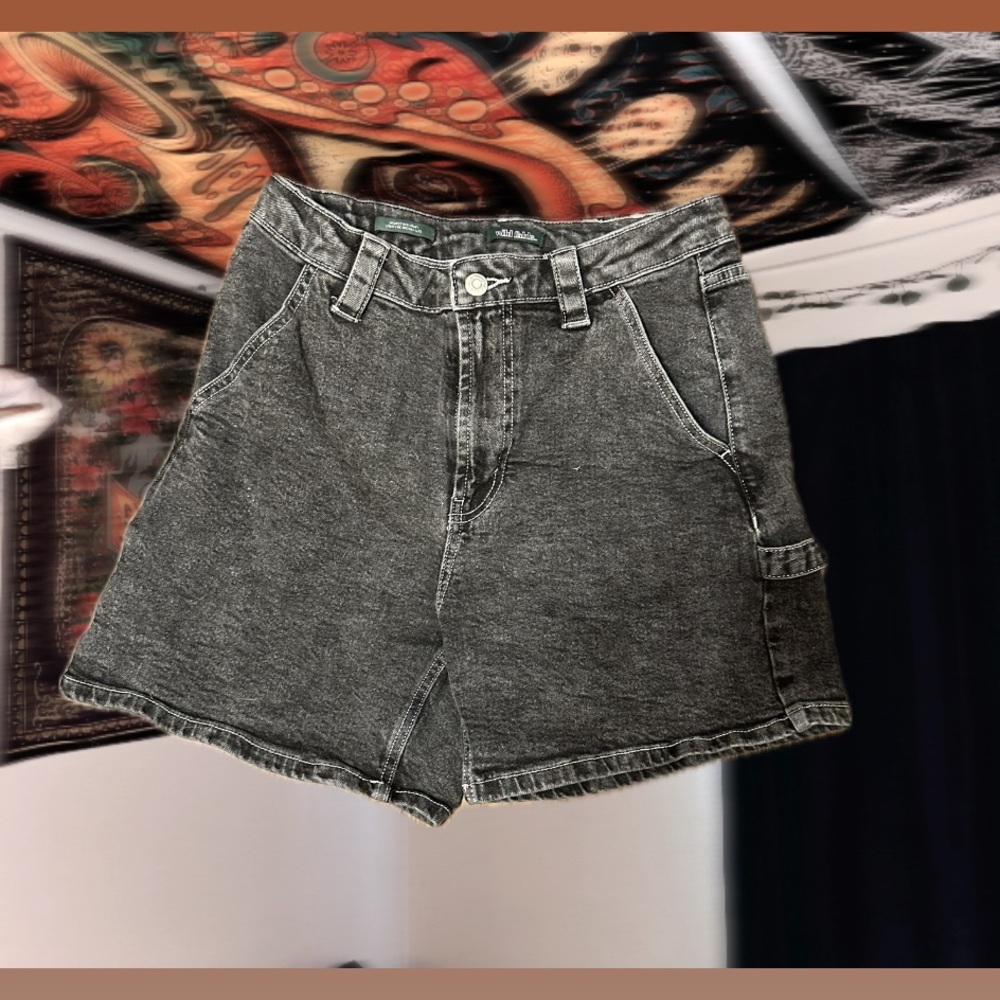 black denim shorts with baggy fit